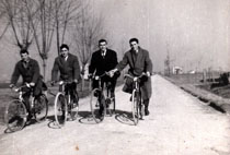 Da Sx: Andreotti Alfio, Occhi Bruno, Franchini Franco e Sabieri Alberto. Probabilmente siamo a metà anni '50