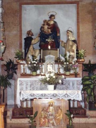 L'altare della chiesetta delle Fosse