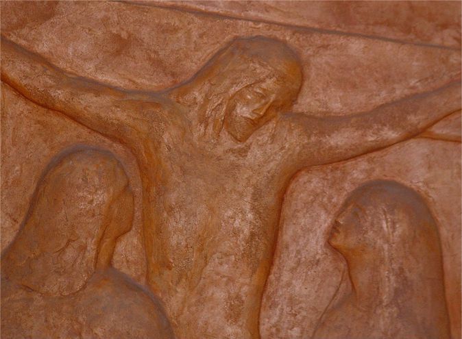 Via Crucis: particolare della Crocifissione