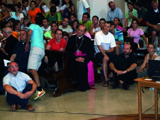 I giovani in cattedrale con padre Bruno